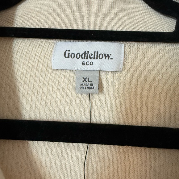 Sullivan & Son Cream Short Sleeve Sweater - Picture 2 of 5